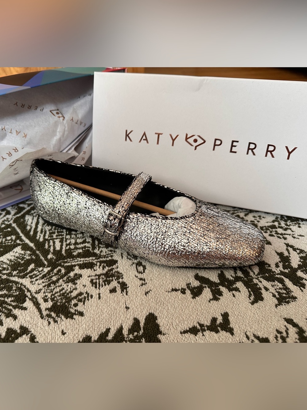 Katy Perry Collections Silver Cracked-Texture Mary Jane Flats